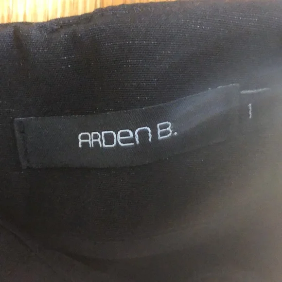 🍾 HOST PICK 🍾 🖊 Arden B Black Schoolgirl Skirt 🖊 - Picture 3 of 7